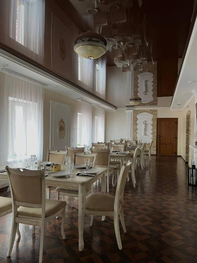 Козацькі Забави Rivne Exterior photo